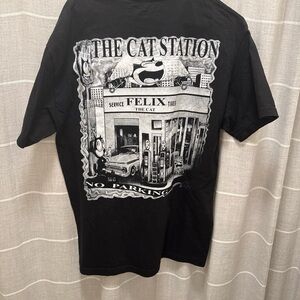 Black Graphic T-Shirt the cat station